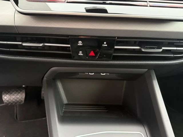 Volkswagen Golf Business DSG Variant