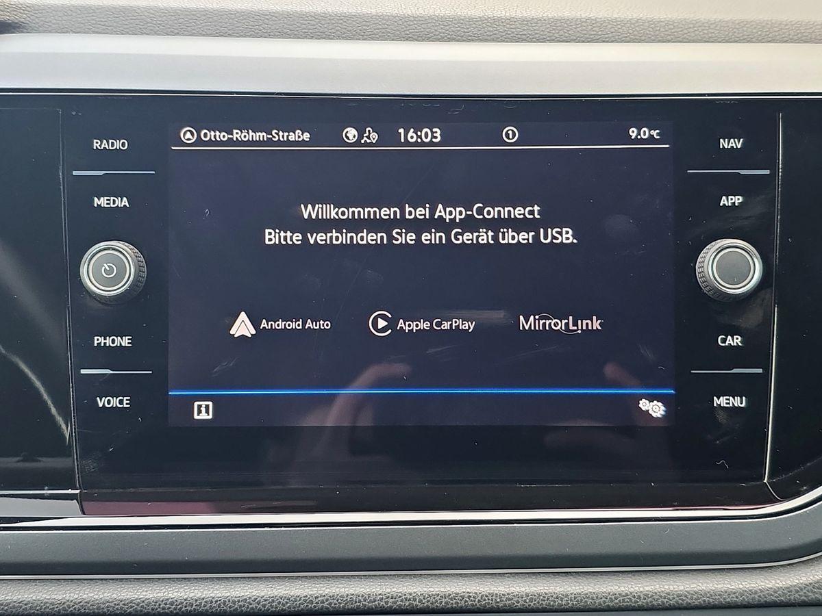 Volkswagen Polo 1.0 TSI DSG R-Line