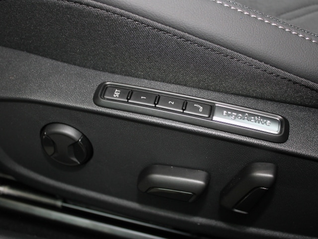 Volkswagen Golf 1.5 eTSI DSG Variant