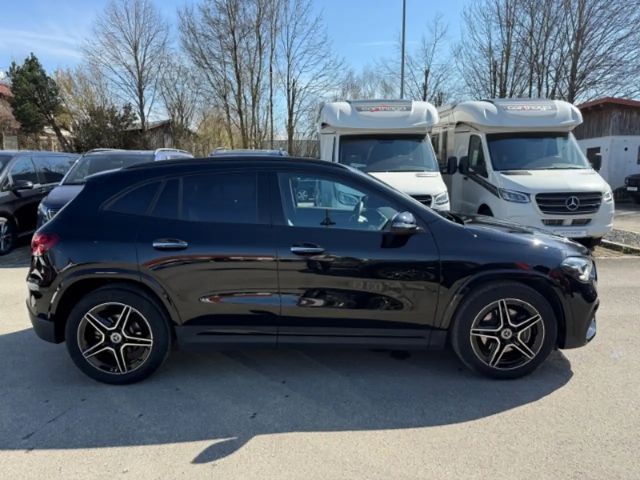 Mercedes-Benz GLA 180 AMG Line