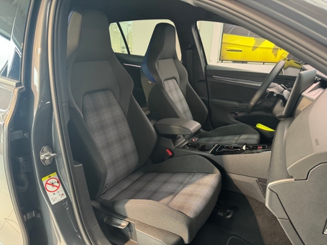 Volkswagen Golf DSG eHybrid