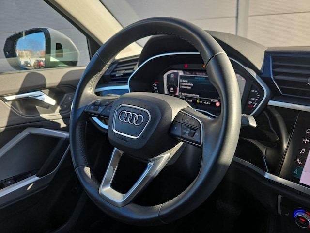 Audi Q3 35 TFSI S-Tronic