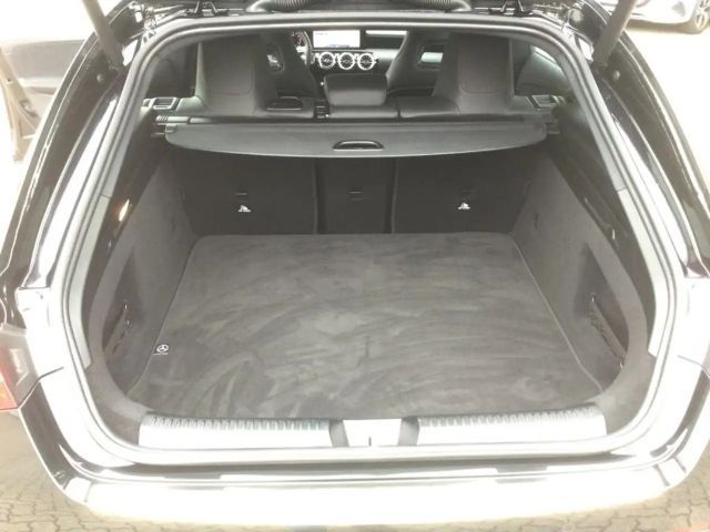 Mercedes-Benz CLA 200 AMG Line Shooting Brake