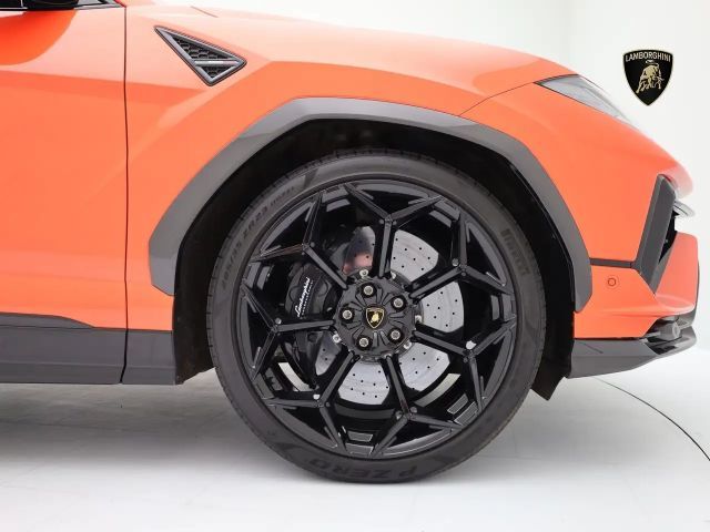 Lamborghini Urus Performante