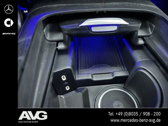 Mercedes-Benz E 220 AMG Line E 220 d Sedan