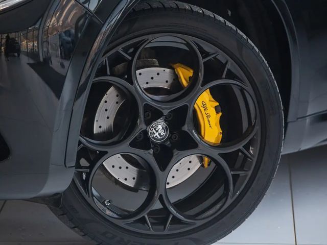 Alfa Romeo Stelvio AWD Quadrifoglio