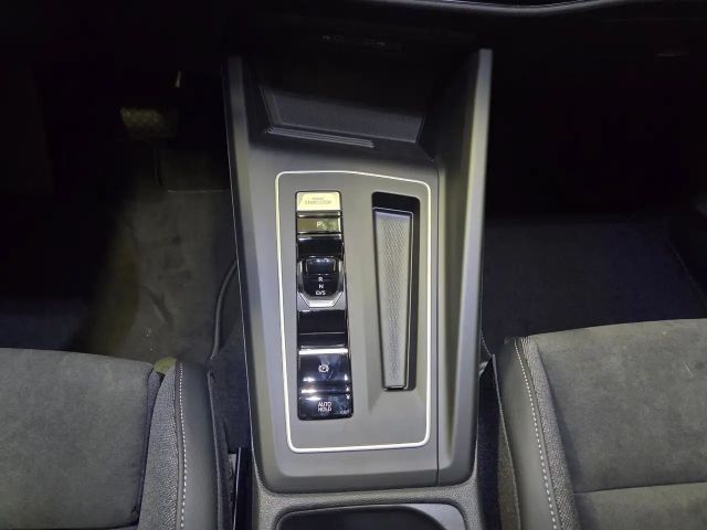 Volkswagen Golf Business DSG Variant