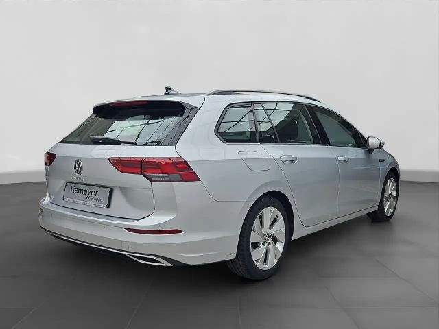 Volkswagen Golf 2.0 TDI DSG Style Variant