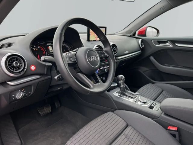 Audi A3 35 TFSI S-Tronic Sedan Sport Sportback