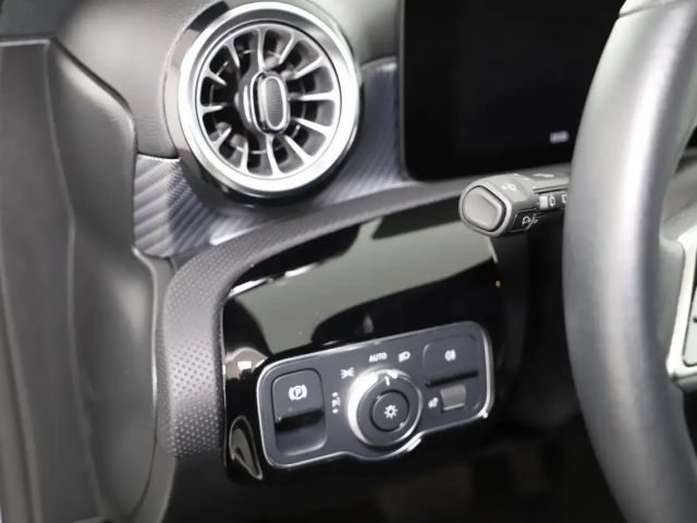 Mercedes-Benz A 180 Progressive