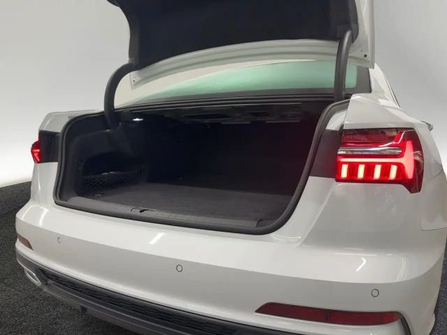 Audi A6 50 TFSI Hybride Quattro Sedan