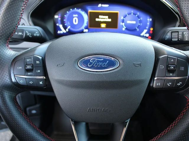 Ford Focus EcoBoost ST Line