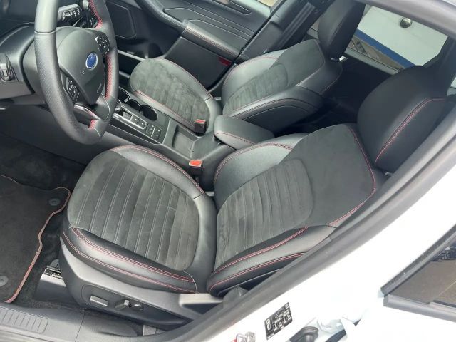 Ford Kuga Plug in Hybrid ST Line X