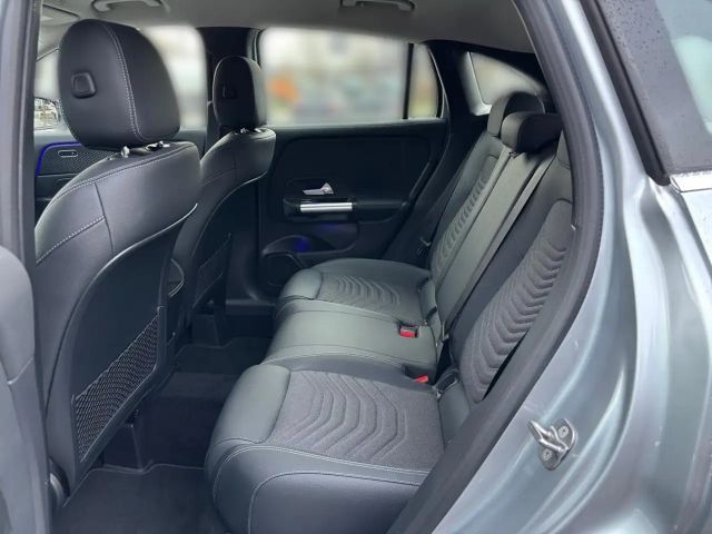 Mercedes-Benz GLA 200 Progressive