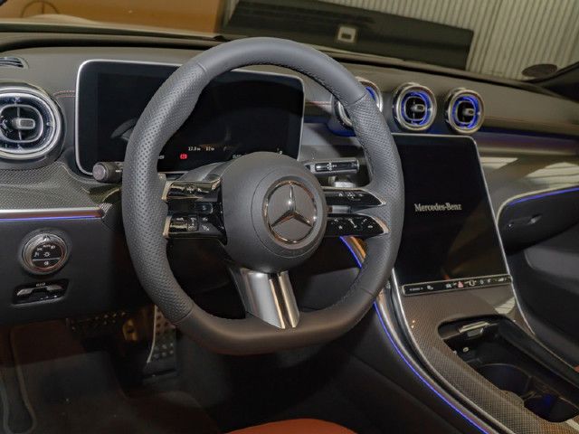 Mercedes-Benz C 200 AMG Line Sedan