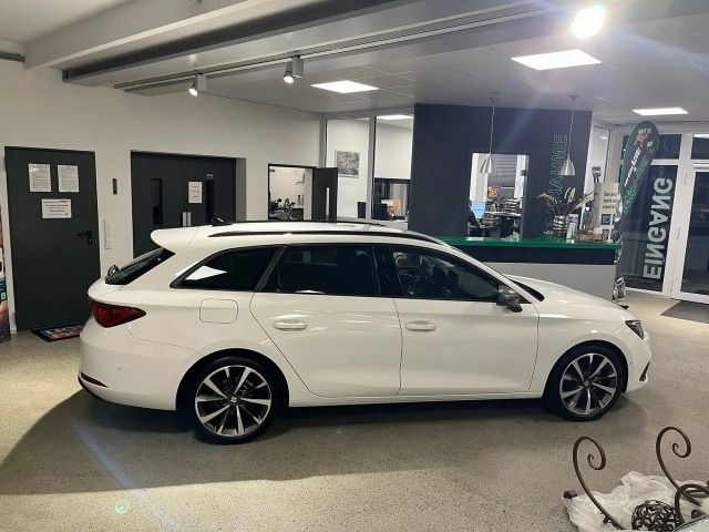 Seat Leon 1.5 eTSI DSG FR-lijn Sportstourer