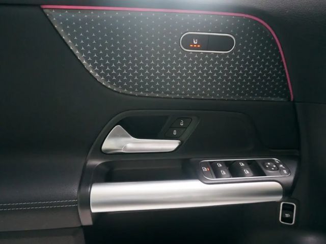 Mercedes-Benz EQA 300 4MATIC