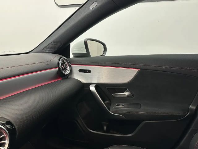 Mercedes-Benz CLA 180 AMG Line Shooting Brake