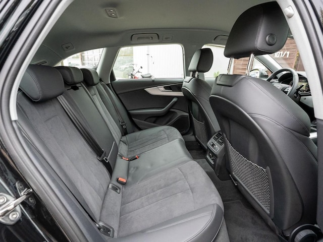 Audi A4 35 TFSI Avant S-Tronic