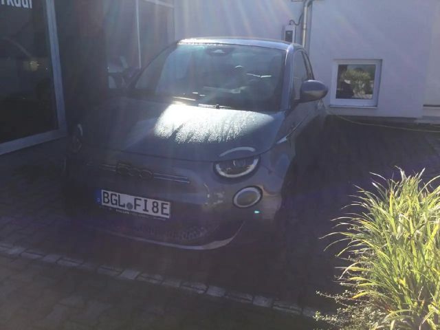 Fiat 500e La Prima by Bocelli