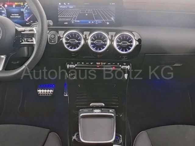 Mercedes-Benz CLA 200 AMG Line Coupé