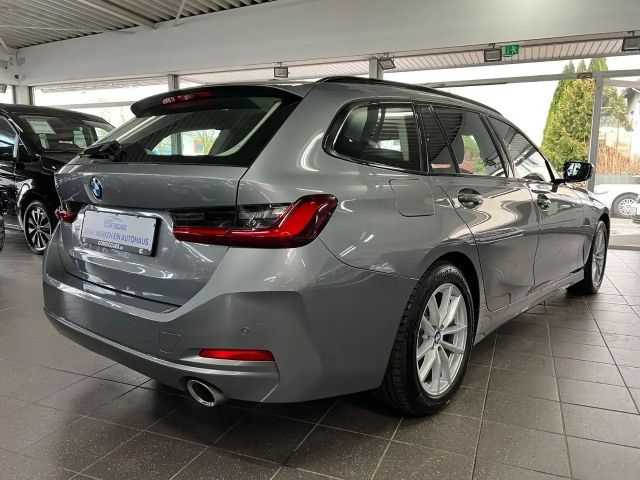 BMW 320 320d Touring xDrive