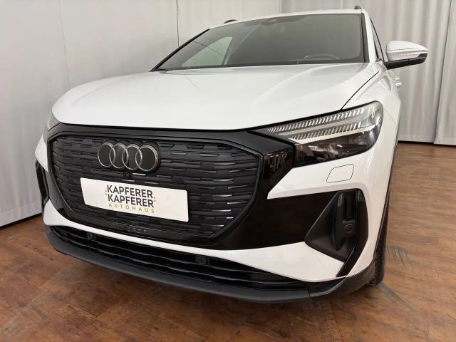 Audi Q4 e-tron Business Quattro