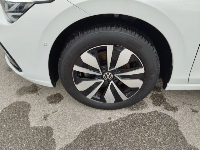 Volkswagen Golf DSG Life Variant