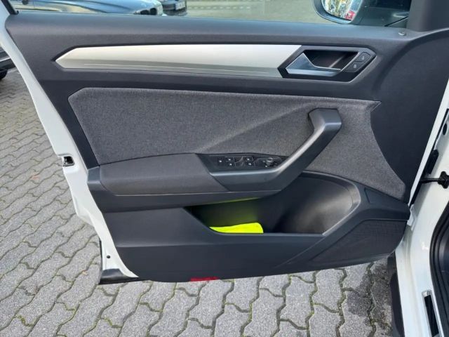 Volkswagen T-Roc 1.5 TSI DSG Move