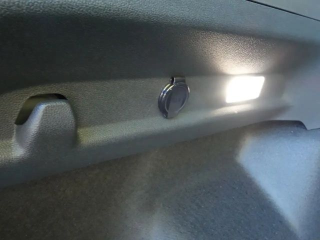 Ford Capri AWD Premium