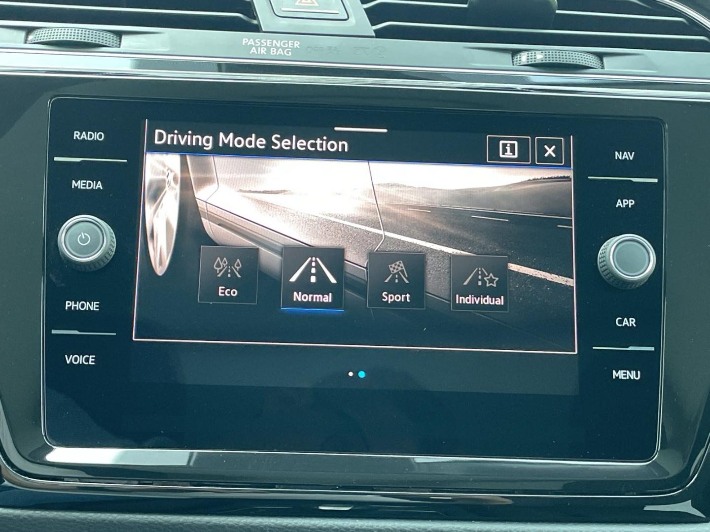 Volkswagen Touran 1.5 TSI DSG R-Line