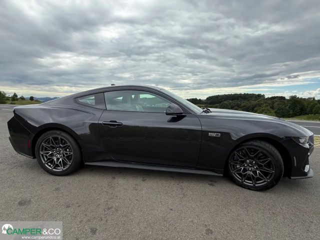 Ford Mustang Fastback GT 5.0 V8