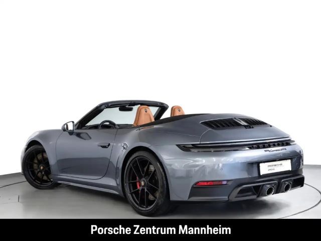 Porsche 992 Cabrio Carrera GTS