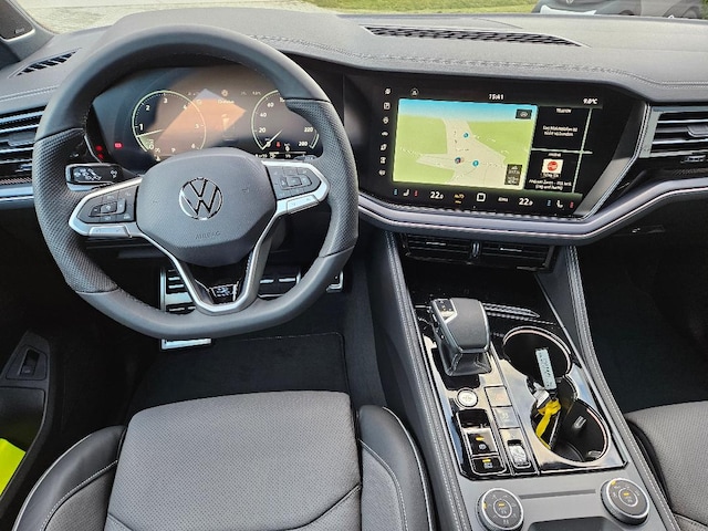 Volkswagen Touareg Touareg 3.0  R-L  DT210TDI A8A