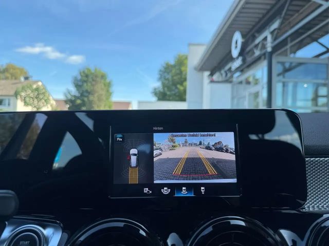 Mercedes-Benz GLB 200 4MATIC GLB 200 d Style