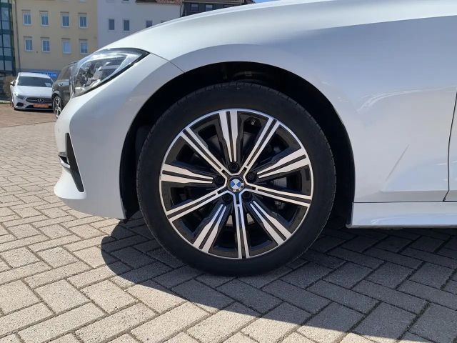 BMW 330 330i Sport Line