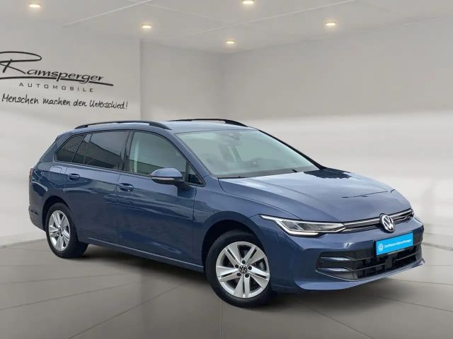 Volkswagen Golf 1.5 TSI Life Variant