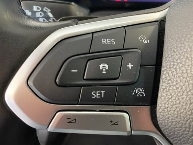 Volkswagen Golf 1.5 eTSI DSG Golf VIII Variant