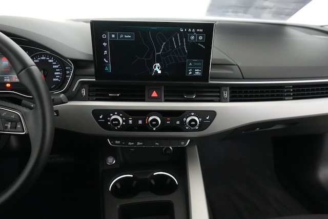 Audi A4 40 TFSI S-Tronic Sedan