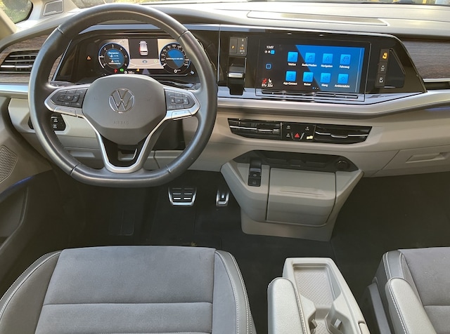 Volkswagen Multivan 2.0 TDI DSG Lang Style T7