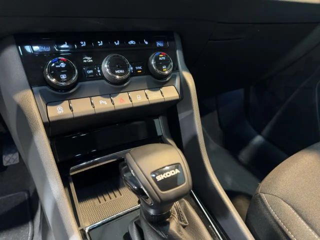 Skoda Karoq 1.5 TSI Selection