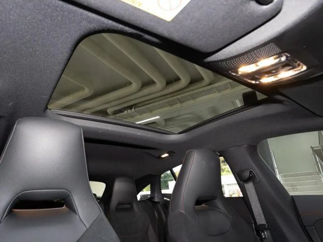 Mercedes-Benz CLA 200 Shooting Brake