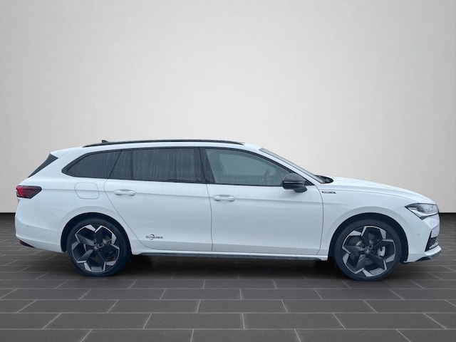 Skoda Superb Combi Sportline iV