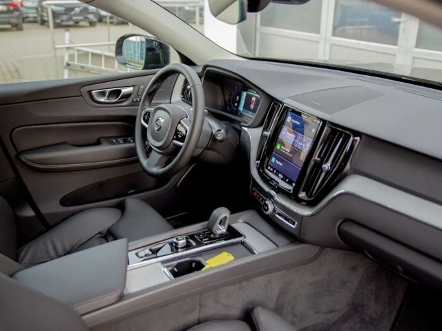 Volvo XC60 AWD Dark Plus