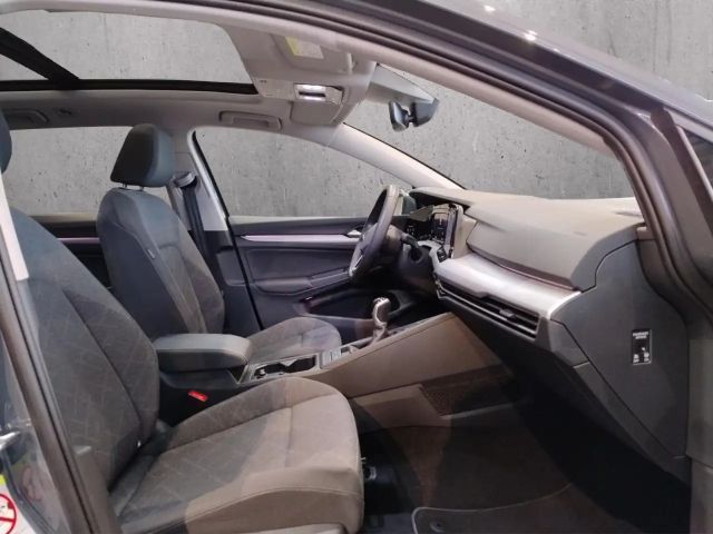 Volkswagen Golf 1.5 TSI Life Variant