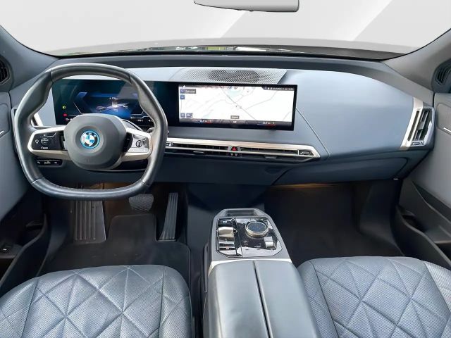 BMW iX xDrive50