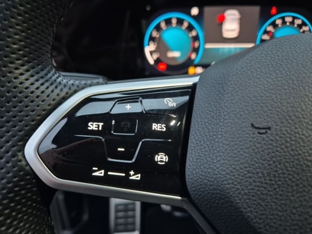 Volkswagen Golf 1.5 TSI Golf VIII