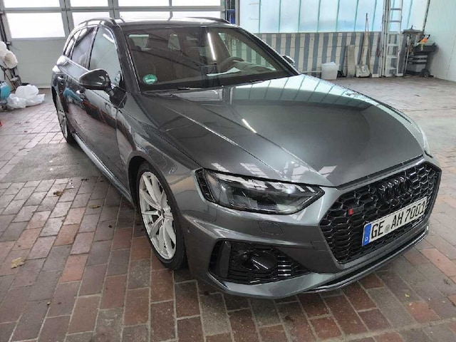 Audi RS4 Avant Quattro