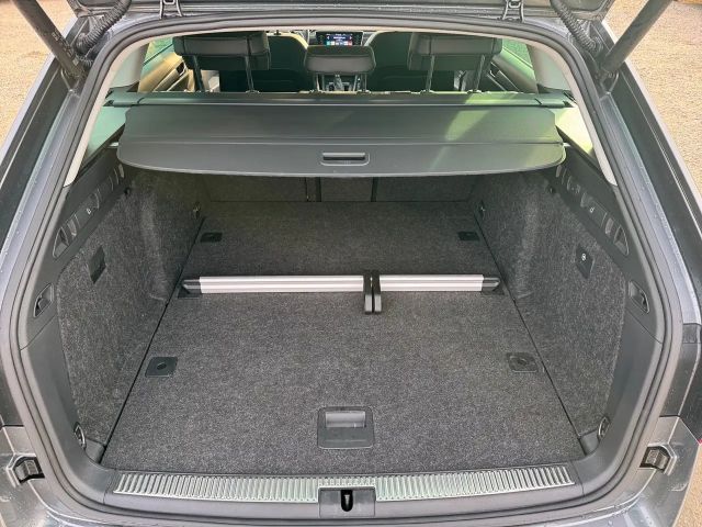 Skoda Superb 2.0 TDI Combi