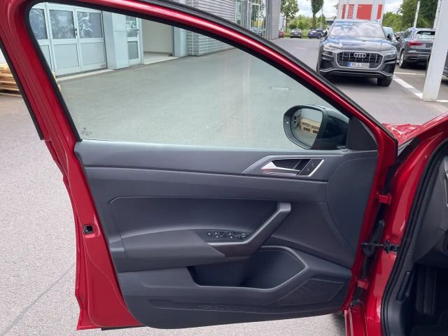 Volkswagen Taigo 1.0 TSI DSG R-Line